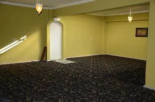 Hotel 1453 &